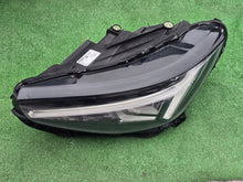Laden Sie das Bild in den Galerie-Viewer, Frontscheinwerfer Volvo Xc40 31655528 Links Scheinwerfer Headlight SCH3385106826uo