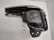 Laden Sie das Bild in den Galerie-Viewer, Frontscheinwerfer Volvo 32365800 Links Scheinwerfer Headlight SCH3390661949zp