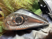 Laden Sie das Bild in den Galerie-Viewer, Frontscheinwerfer Ford Mondeo 7S71-13D154-BL 7S71-13D155-BL Ein Satz Headlight SCH3413069417xk