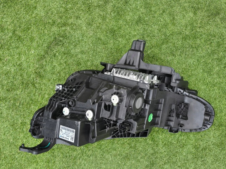 Frontscheinwerfer Volvo 80000628 Rechts Scheinwerfer Headlight SCH3417560778aj