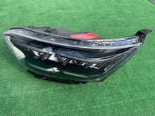 Laden Sie das Bild in den Galerie-Viewer, Frontscheinwerfer Kia Stonic 92101H8 Links Scheinwerfer Headlight SCH3419986912rv
