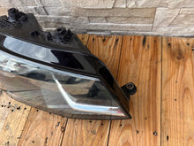 Laden Sie das Bild in den Galerie-Viewer, Frontscheinwerfer VW Caddy IV 2K1941016A 1ED01228602 Rechts Headlight SCH3421597784yi