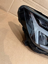 Load image into Gallery viewer, Frontscheinwerfer Volvo Xc40 32338909 LED Rechts Scheinwerfer Headlight SCH3421994366dr