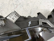 Laden Sie das Bild in den Galerie-Viewer, Frontscheinwerfer Toyota Corolla 81110-02S70 Rechts Scheinwerfer Headlight SCH3423165351vh