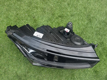 Laden Sie das Bild in den Galerie-Viewer, Frontscheinwerfer Skoda Enyaq 5LB941016F Rechts Scheinwerfer Headlight SCH3423378500yw