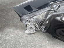 Laden Sie das Bild in den Galerie-Viewer, Frontscheinwerfer Audi Q3 83A941034 LED Rechts Scheinwerfer Headlight SCH3423674730jt