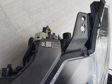 Laden Sie das Bild in den Galerie-Viewer, Frontscheinwerfer Mazda Cx5 Cx-5 KSD651040 W6824LK2442 LED Links Headlight SCH3426061804bv