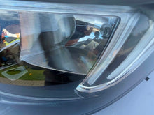 Load image into Gallery viewer, Frontscheinwerfer Opel Crossland YQ00349980 Links Scheinwerfer Headlight SCH3431014782vu