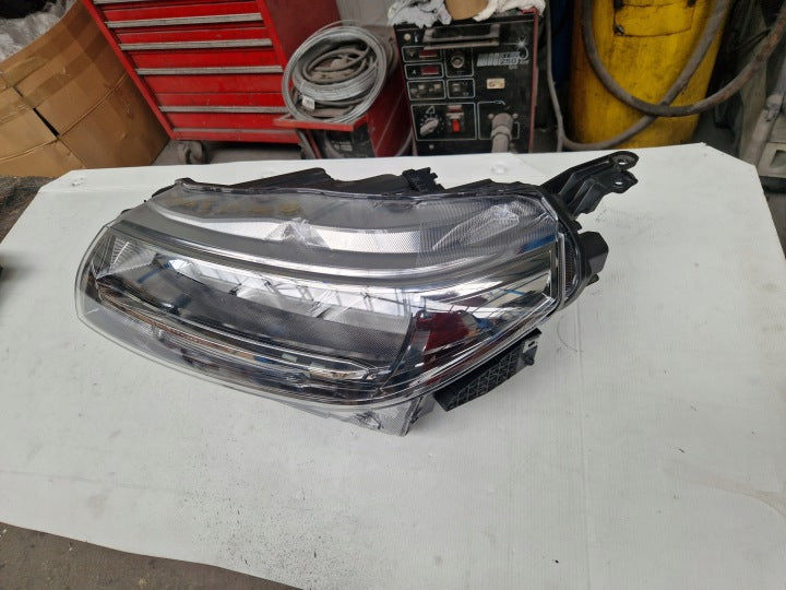 Frontscheinwerfer Suzuki Vitara I 35320-74S30 LED Links Scheinwerfer Headlight SCH3432375005ui