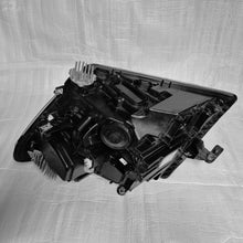 Load image into Gallery viewer, Frontscheinwerfer Man Tge Crafter 7C1941036F Rechts Scheinwerfer Headlight SCH3435212127au