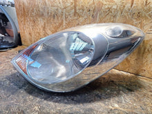 Laden Sie das Bild in den Galerie-Viewer, Frontscheinwerfer Nissan Note E11 VAY4634 Links Scheinwerfer Headlight SCH3437396136up