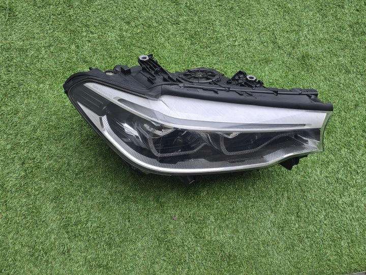 Frontscheinwerfer BMW 5 G31 G30 7439210-01 LED Rechts Scheinwerfer Headlight SCH3439450368cp