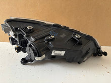 Laden Sie das Bild in den Galerie-Viewer, Frontscheinwerfer Seat Leon 5f1 5F1941007L Links Scheinwerfer Headlight SCH3445303758ed