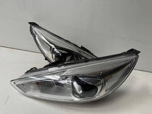 Laden Sie das Bild in den Galerie-Viewer, Frontscheinwerfer Ford Focus F1EB13D155AC Ein Satz Scheinwerfer Headlight SCH3447474988yi