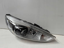Laden Sie das Bild in den Galerie-Viewer, Frontscheinwerfer Ford Focus F1EB13D155AC Ein Satz Scheinwerfer Headlight SCH3447474988yi