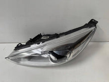 Laden Sie das Bild in den Galerie-Viewer, Frontscheinwerfer Ford Focus F1EB13D155AC Ein Satz Scheinwerfer Headlight SCH3447474988yi