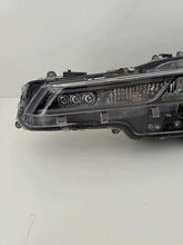 Laden Sie das Bild in den Galerie-Viewer, Frontscheinwerfer Toyota Corolla 81150-02S60 LED Links Scheinwerfer Headlight SCH3447548493gk