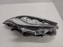 Laden Sie das Bild in den Galerie-Viewer, Frontscheinwerfer Toyota Yaris K0-8EU Rechts Scheinwerfer Headlight SCH3454490972fv