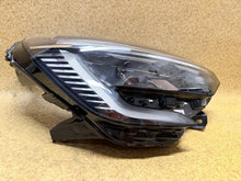 Load image into Gallery viewer, Frontscheinwerfer Renault Clio I 5 V 260109379R LED Rechts Headlight SCH3456053513gw