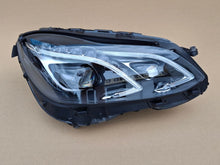 Laden Sie das Bild in den Galerie-Viewer, Frontscheinwerfer Mercedes-Benz W212 A2129063203 020902026 Rechts Headlight SCH3456286430lo