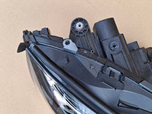 Laden Sie das Bild in den Galerie-Viewer, Frontscheinwerfer Mercedes-Benz W212 A2129063203 020902026 Rechts Headlight SCH3456286430lo