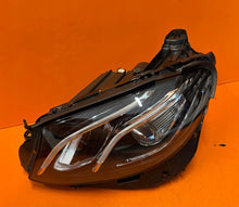 Load image into Gallery viewer, Frontscheinwerfer Mercedes-Benz W213 A2139063904 LED Links Headlight SCH3456459018hu