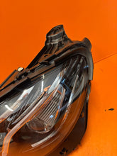 Load image into Gallery viewer, Frontscheinwerfer Mercedes-Benz W213 A2139063904 LED Links Headlight SCH3456459018hu