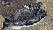 Laden Sie das Bild in den Galerie-Viewer, Frontscheinwerfer VW Passat B8 3G1941035L LED Links Scheinwerfer Headlight SCH3461235716wx