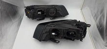 Laden Sie das Bild in den Galerie-Viewer, Frontscheinwerfer Audi Q3 8U0941005C 8U0941006C Xenon Ein Satz Headlight SCH3461745318to