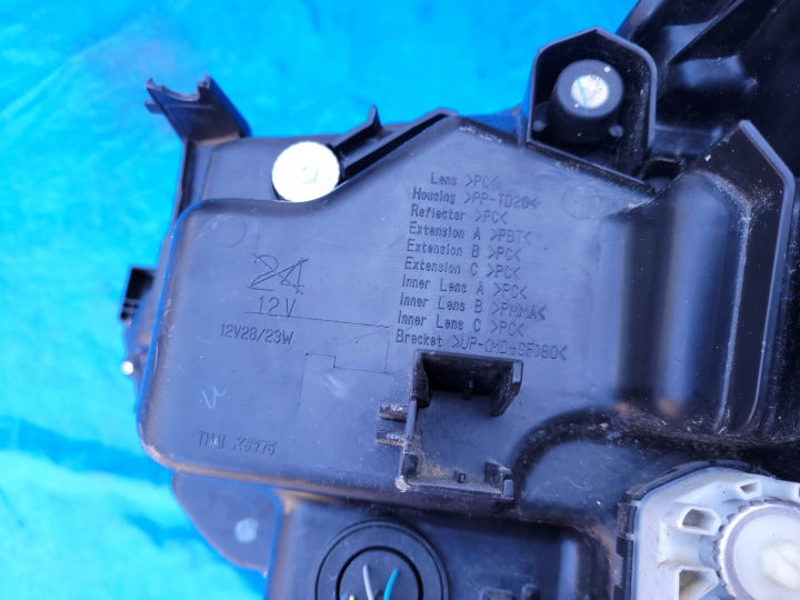 Frontscheinwerfer Isuzu D-Max III TL692916123 2502216124 Rechts Headlight SCH3463402794dc