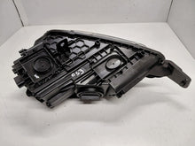 Laden Sie das Bild in den Galerie-Viewer, Frontscheinwerfer Skoda Yeti 5L1941016D Rechts Scheinwerfer Headlight SCH3463846013hd