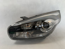 Laden Sie das Bild in den Galerie-Viewer, Frontscheinwerfer Kia Carens I 92101-A4140 Links Scheinwerfer Headlight SCH3473312363nk