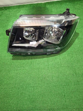 Laden Sie das Bild in den Galerie-Viewer, Frontscheinwerfer VW Crafter 7C1941005 Links Scheinwerfer Headlight SCH3479386517lu
