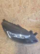Laden Sie das Bild in den Galerie-Viewer, Frontscheinwerfer Ford Fiesta I 0022808607 LED Rechts Scheinwerfer Headlight SCH3481968815bo