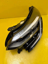 Laden Sie das Bild in den Galerie-Viewer, Frontscheinwerfer Renault Captur 260600734R LED Links Scheinwerfer Headlight SCH3488119359iz