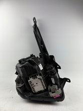 Load image into Gallery viewer, Frontscheinwerfer Kia Sportage V 92101R2000 Links Scheinwerfer Headlight SCH3488537354xg
