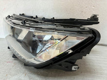 Laden Sie das Bild in den Galerie-Viewer, Frontscheinwerfer VW Passat B8 3G1941035L Full LED Links Scheinwerfer Headlight SCH3491970712ld
