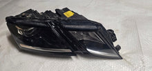 Laden Sie das Bild in den Galerie-Viewer, Frontscheinwerfer Skoda Octavia III 5E1941016D Rechts Scheinwerfer Headlight SCH3492742108qs
