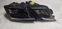 Laden Sie das Bild in den Galerie-Viewer, Frontscheinwerfer Skoda Octavia III 5E1941016D Rechts Scheinwerfer Headlight SCH3492742108qs