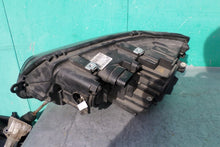 Laden Sie das Bild in den Galerie-Viewer, Frontscheinwerfer VW T5 7E5941018B Rechts Scheinwerfer Headlight SCH3493165470wt