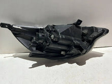 Laden Sie das Bild in den Galerie-Viewer, Frontscheinwerfer Kia Rio III 921011W Links Scheinwerfer Headlight SCH3493698030dd