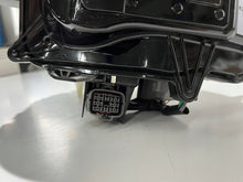 Laden Sie das Bild in den Galerie-Viewer, Frontscheinwerfer Mazda Cx60 Cx-60 0959361600 Rechts Scheinwerfer Headlight SCH3496019786gu