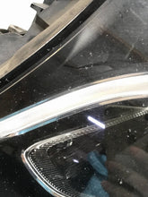 Laden Sie das Bild in den Galerie-Viewer, Frontscheinwerfer Mercedes-Benz W213 A2139066501 Links Scheinwerfer Headlight SCH3499076921oh