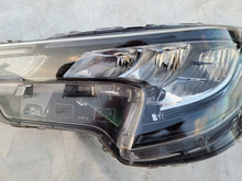 Laden Sie das Bild in den Galerie-Viewer, Frontscheinwerfer Toyota Corolla 81150-02S60 Ein Stück (Rechts oder Links) SCH3499417336aa