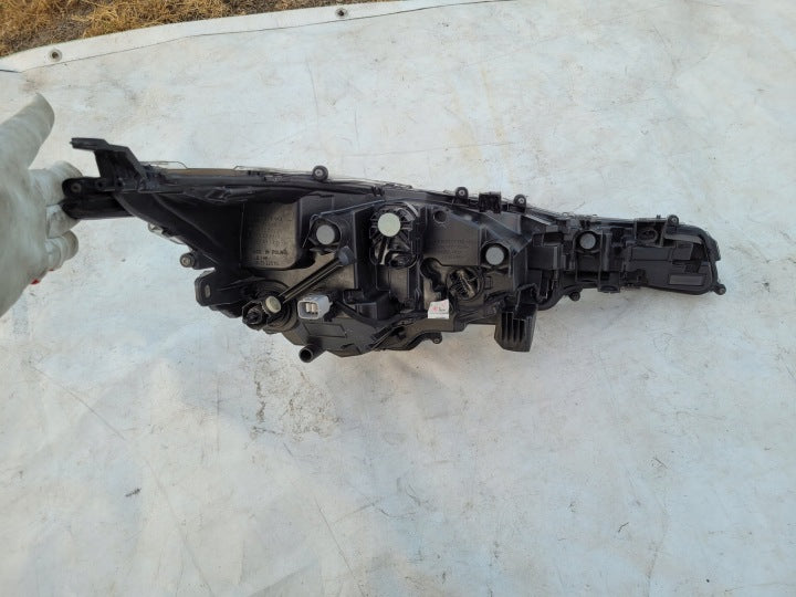Frontscheinwerfer Toyota Corolla 81150-02S60 Ein Stück (Rechts oder Links) SCH3499417336aa