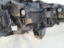 Laden Sie das Bild in den Galerie-Viewer, Frontscheinwerfer Toyota Corolla 81150-02S60 Ein Stück (Rechts oder Links) SCH3499417336aa
