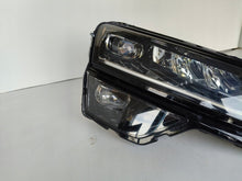 Load image into Gallery viewer, Frontscheinwerfer Skoda Karoq 57B941016F Full LED Rechts Scheinwerfer Headlight SCH3507286329bw