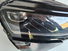 Load image into Gallery viewer, Frontscheinwerfer Skoda Karoq 57B941016F Full LED Rechts Scheinwerfer Headlight SCH3507286329bw