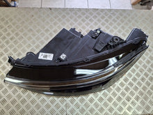 Laden Sie das Bild in den Galerie-Viewer, Frontscheinwerfer VW Passat 3J1941005 3J1941006 LED Rechts oder Links SCH3510655753or