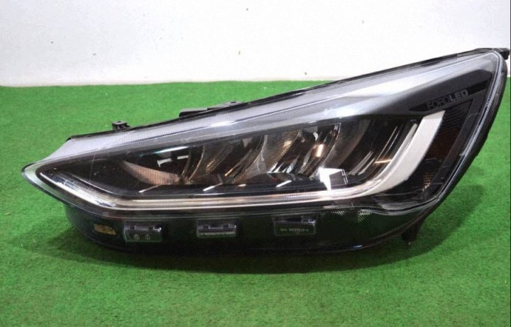 Frontscheinwerfer Ford Focus HX7313E015CF Links Scheinwerfer Headlight SCH3514776926eb